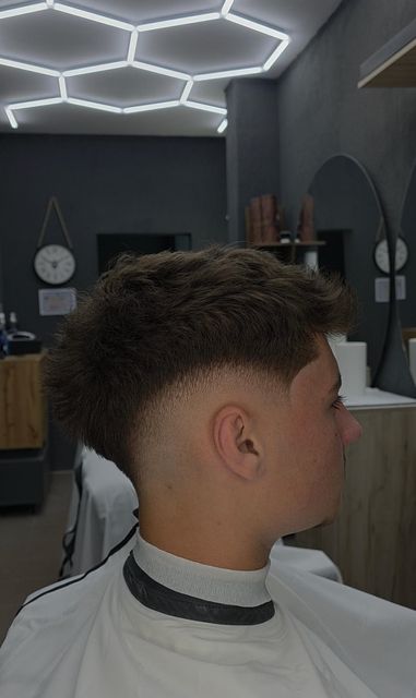 imagine galerie C6 Men’s Salon 2