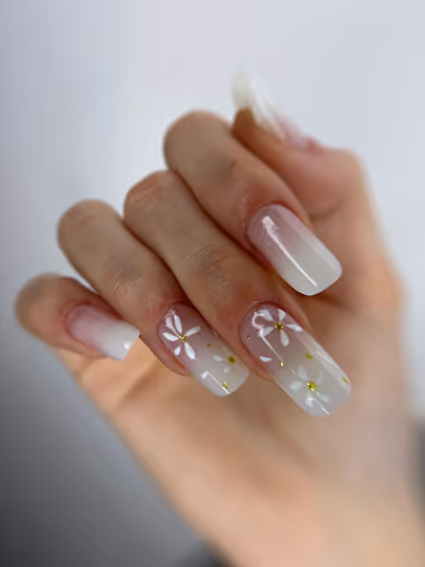 imagine galerie Corina Lazăr Nails & Trainer 5