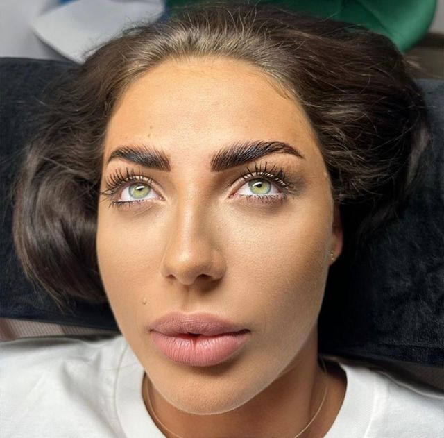 imagine galerie Liv brows artist 1