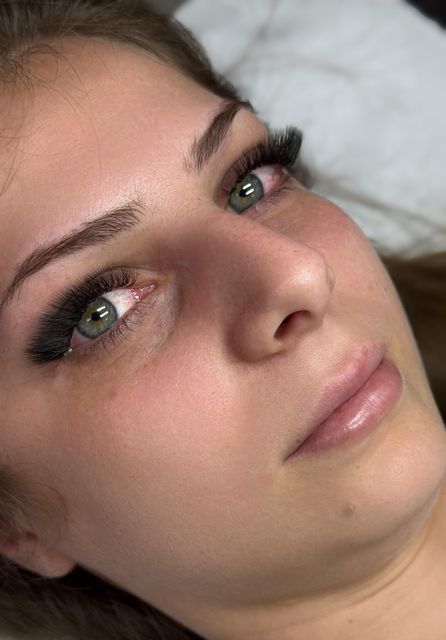 imagine galerie Andra Frincu make-up & beauty 3