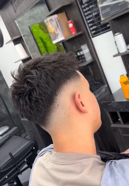 imagine galerie Chinezu The Barber 6