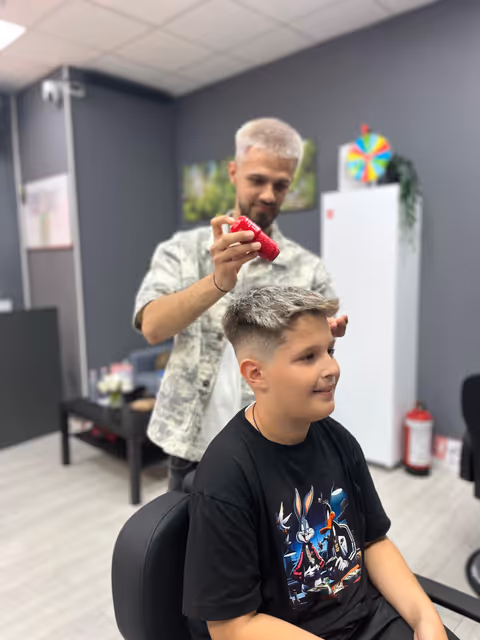 imagine galerie Busu The Barber 2 3