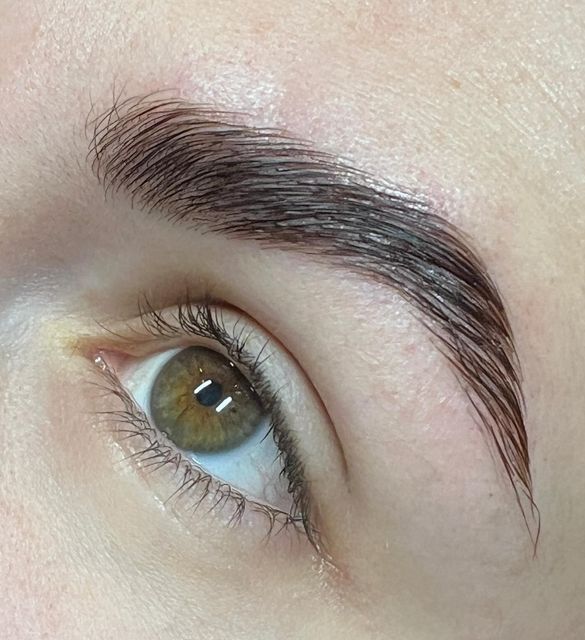 imagine galerie Andra Frincu make-up & beauty 1