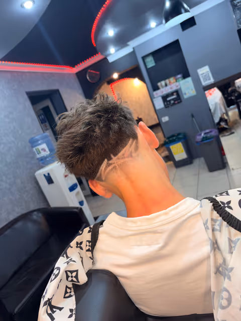 imagine galerie Fade and Fix Barbershop 2