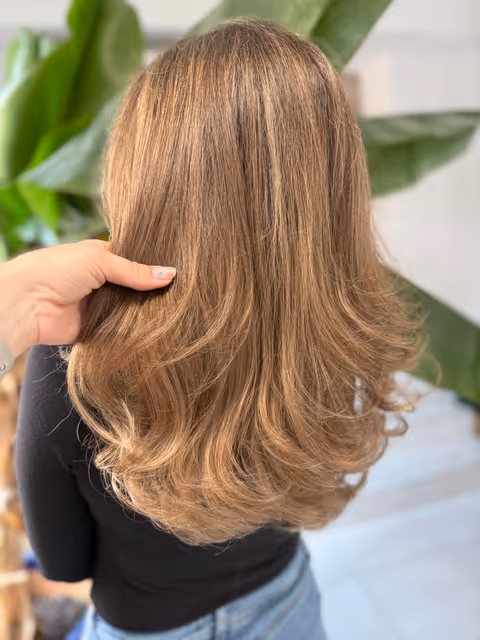 imagine galerie Andreea Ilinca Hairdresser 5