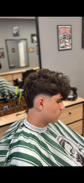 imagine galerie EM Barber Shop 5