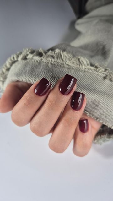 imagine galerie Negru Isabela Nails Studio 4