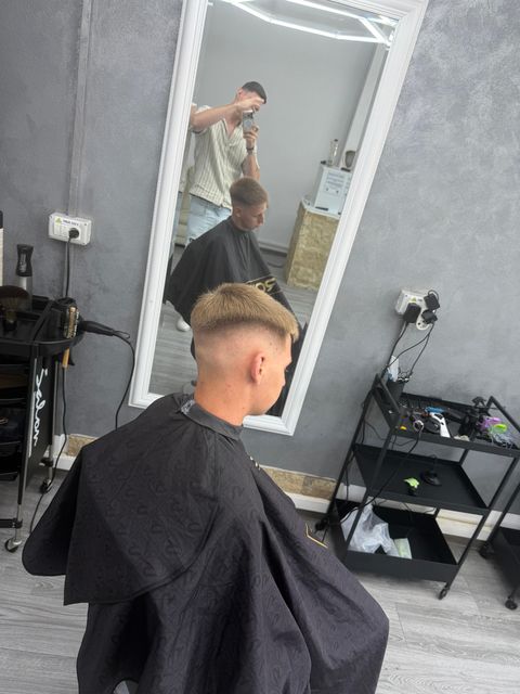 imagine galerie Paul The Barber 3