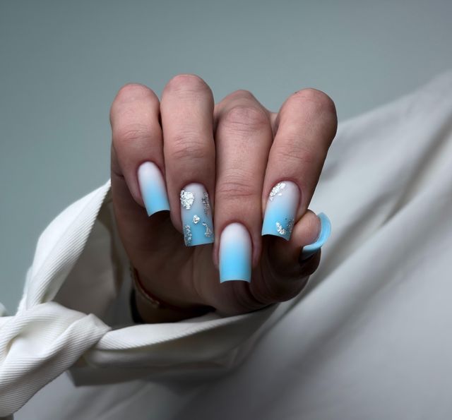 imagine galerie Larisa Nails Tehnician 5