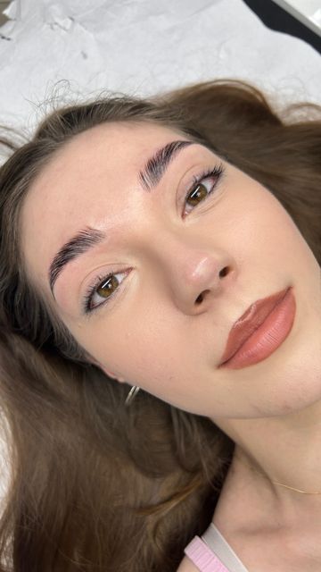 imagine galerie Andreea Pascu Makeup 6