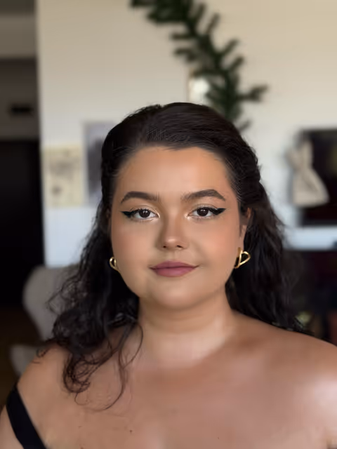 imagine galerie Daria Căpățînă Make Up Artist 3