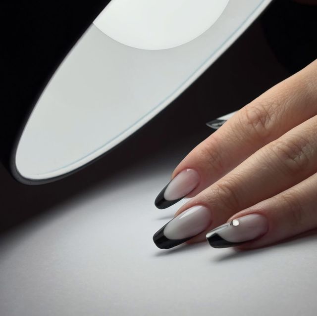imagine galerie AndraBadiu nails 3