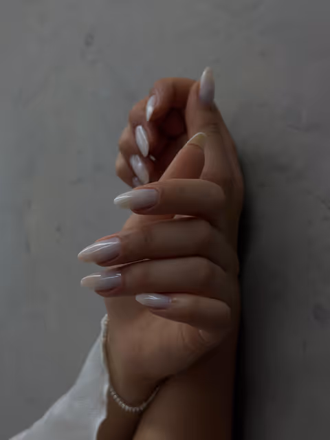 imagine galerie AndraBadiu nails 6