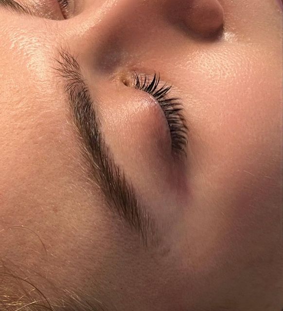 imagine galerie Flori Rotaru Beauty & Brows 3