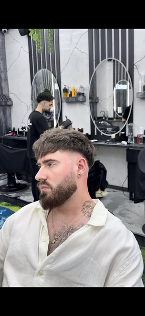 imagine galerie Igor The Barber 5