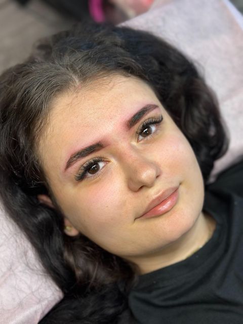 imagine galerie Cătălina Alexandru Brows&PMU 3