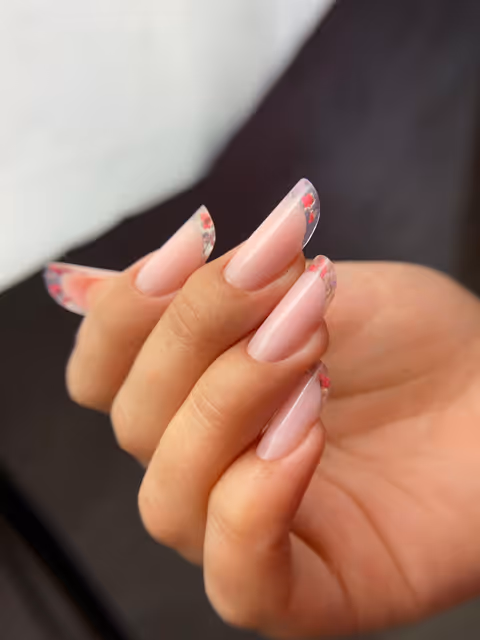 imagine galerie Iza’s Nail Art Studio 1