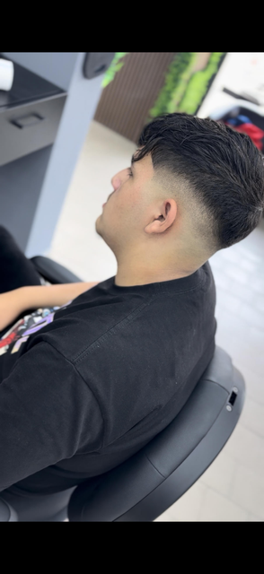 imagine galerie Barber Shop Raul 5