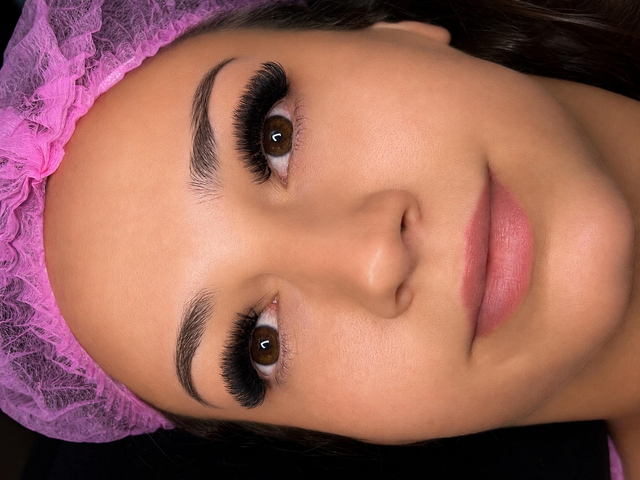 imagine galerie Hazira Lashes 4