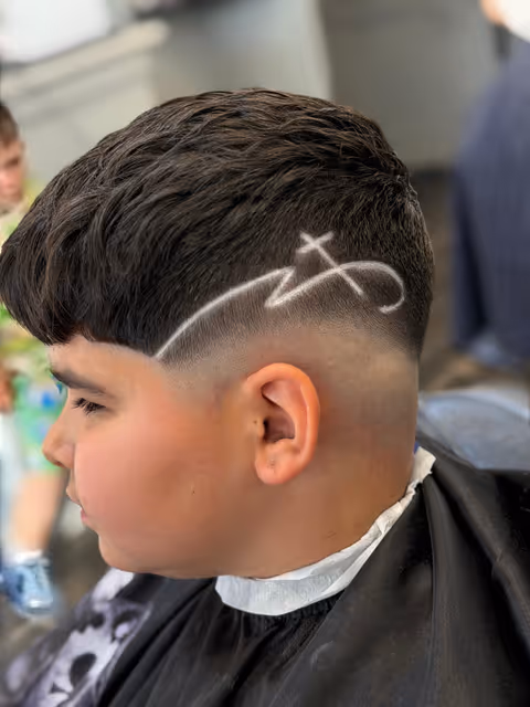 imagine galerie H Man Barber 3