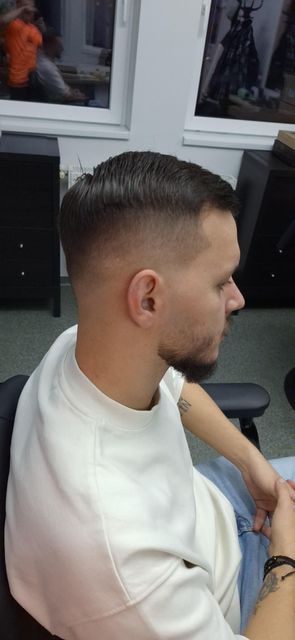 imagine galerie Industrial Barbershop 6