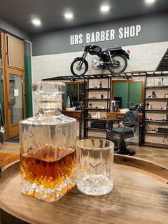imagine galerie Urs Barber Shop 1