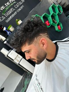 profile-image-4
