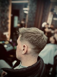 profile-image-4