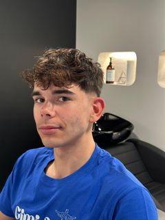 profile-image-4