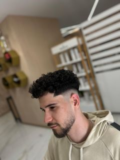 profile-image-4