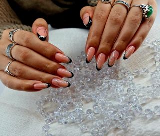 profile-image-564