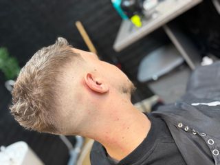 profile-image-4